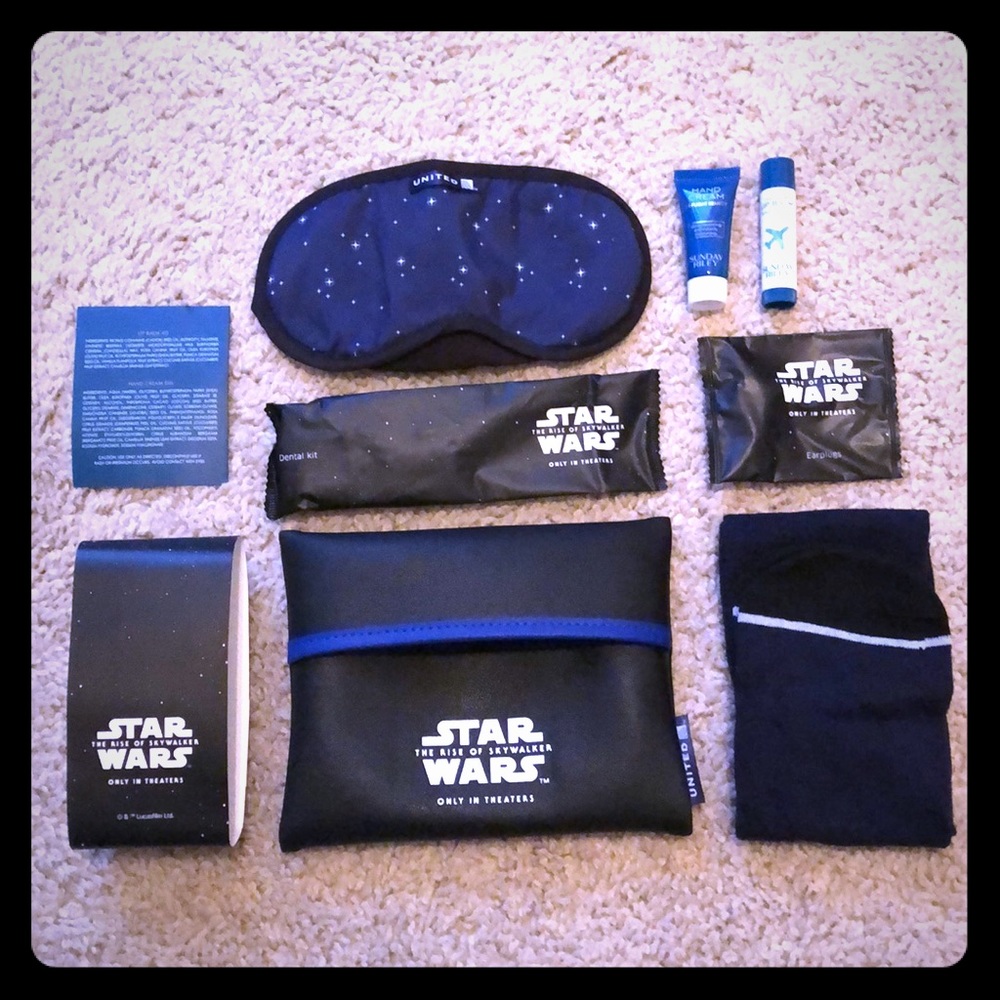 United Airlines Star Wars amenity kit